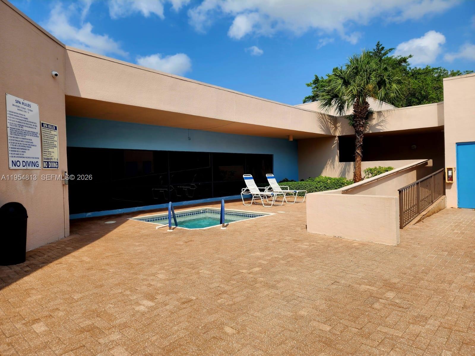 LIME BAY CONDOMINIUM 6 - Residential