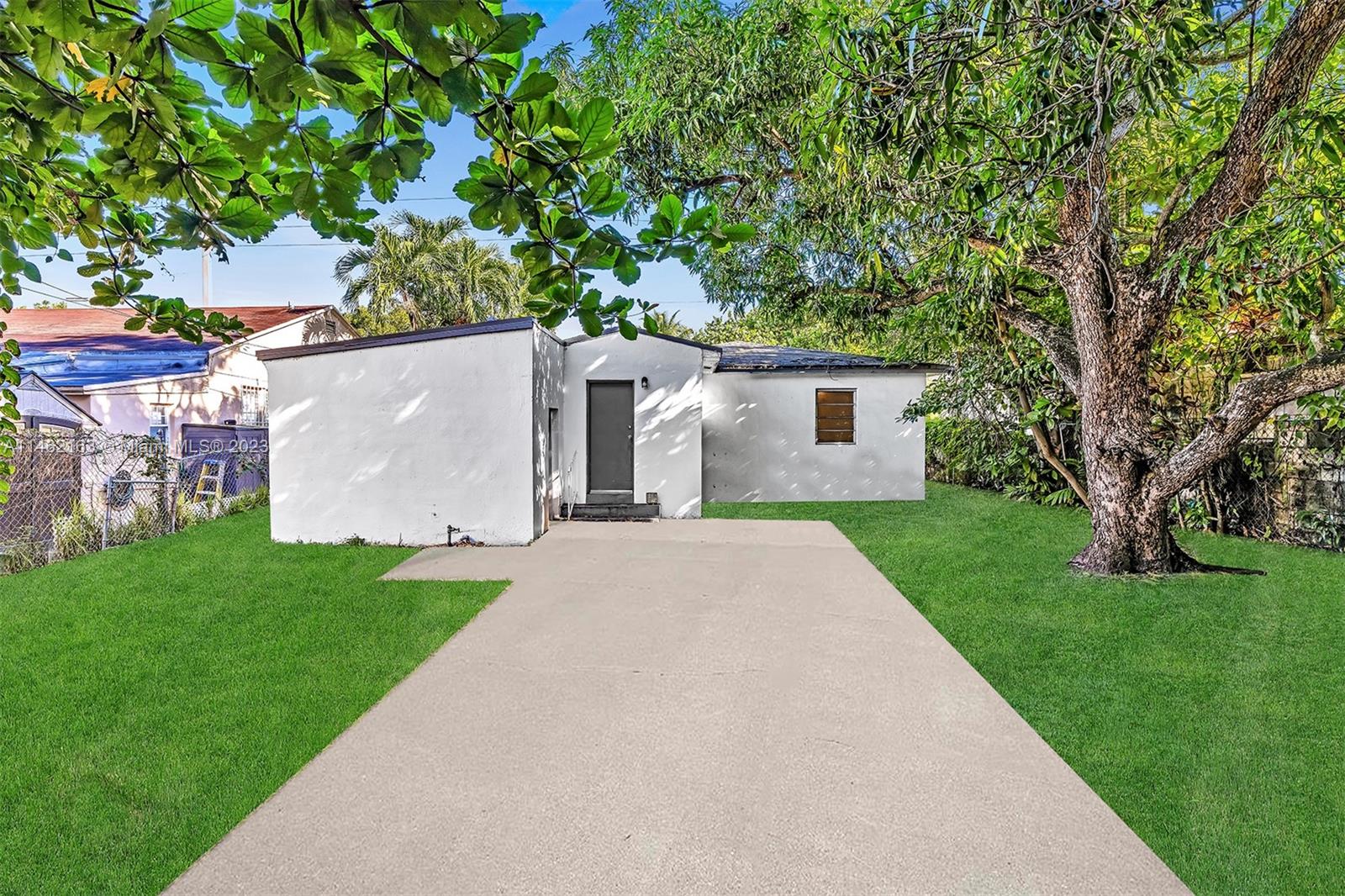 PRINCESS PARK - Residential Lease