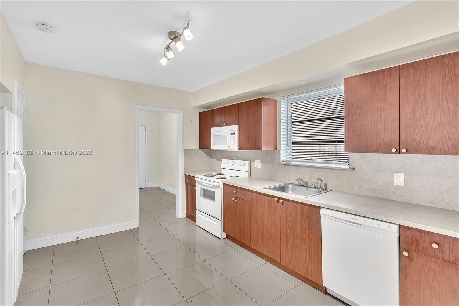 PRINCESS PARK - Residential Lease
