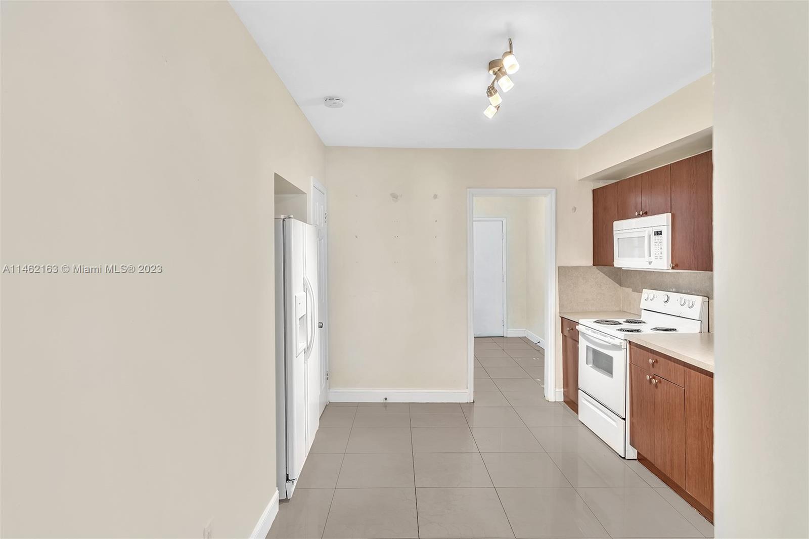 PRINCESS PARK - Residential Lease