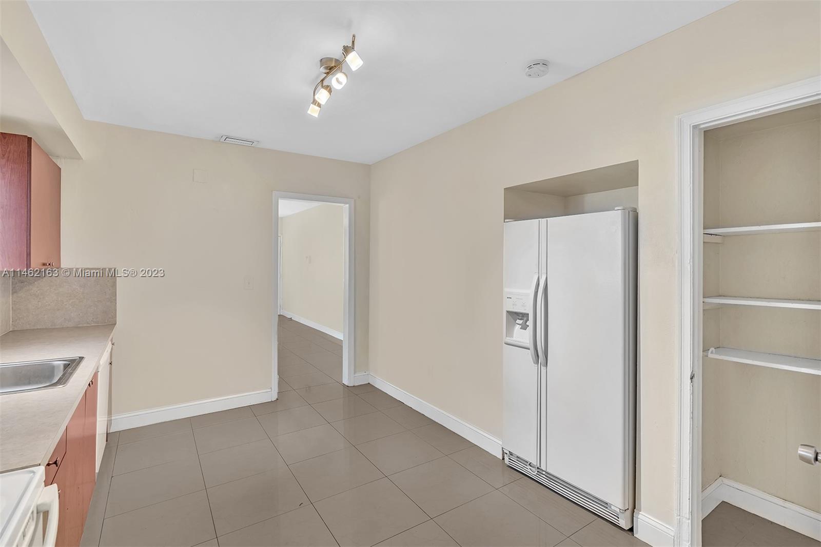 PRINCESS PARK - Residential Lease