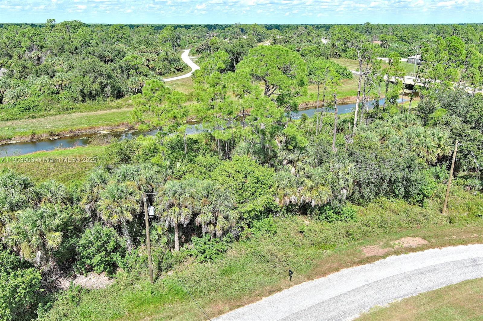 PORT CHARLOTTE - Land