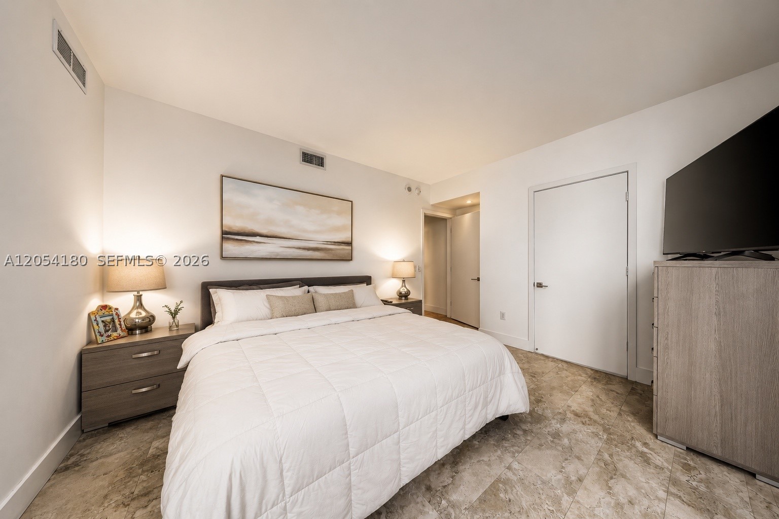 PARAISO BAY CONDO - Residential