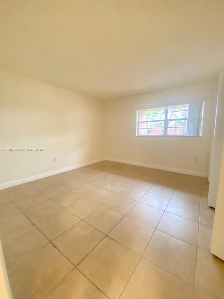 LAGUNA CLUB EAST CONDO - Residential Lease