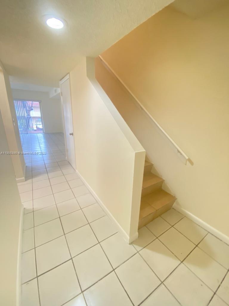 LAGUNA CLUB EAST CONDO - Residential Lease