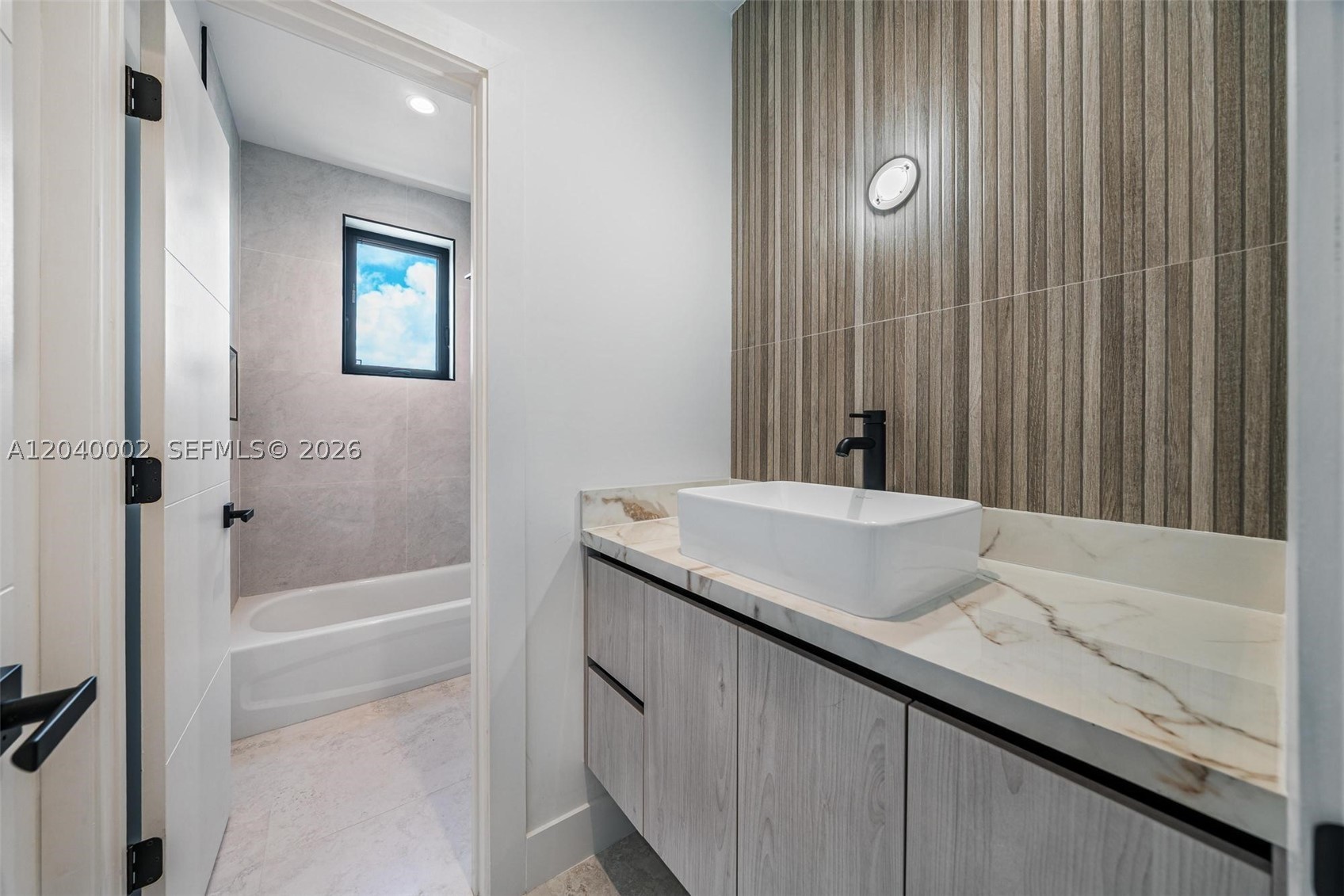 MILLERDALE - Residential