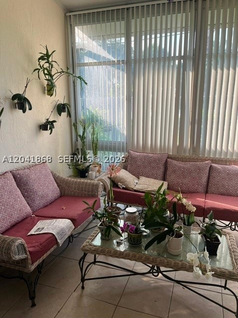 LOMBARDY REPLAT - Residential