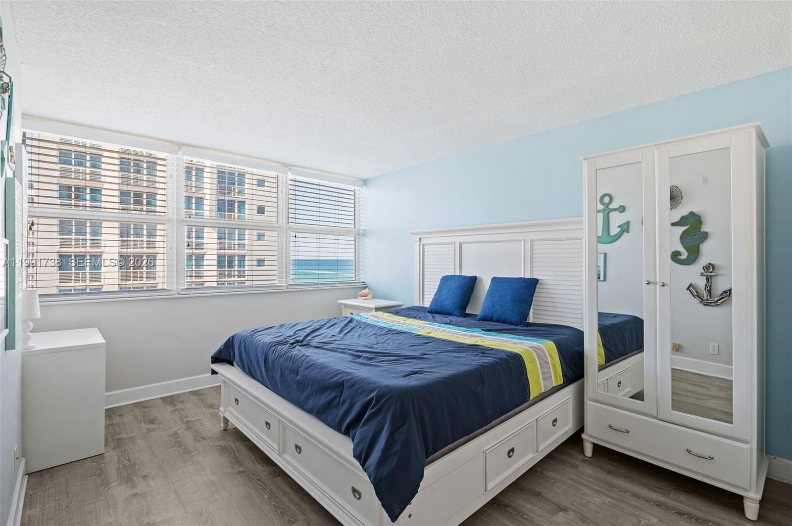 SEASONS CONDO - Residential