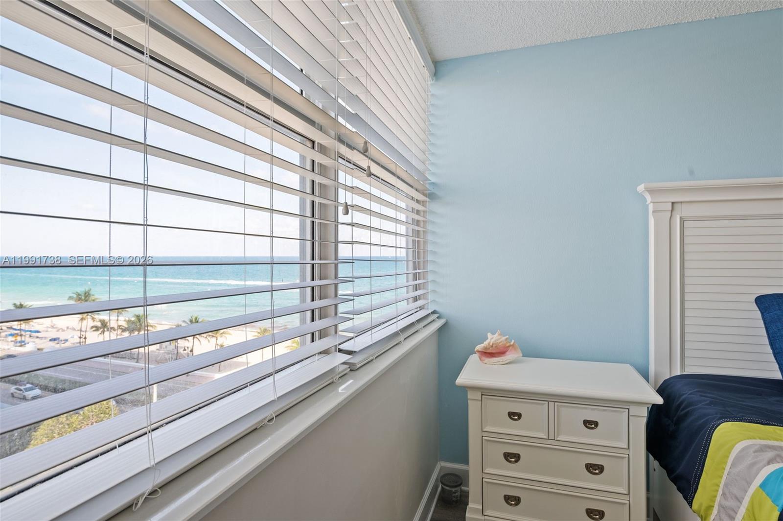 SEASONS CONDO - Residential