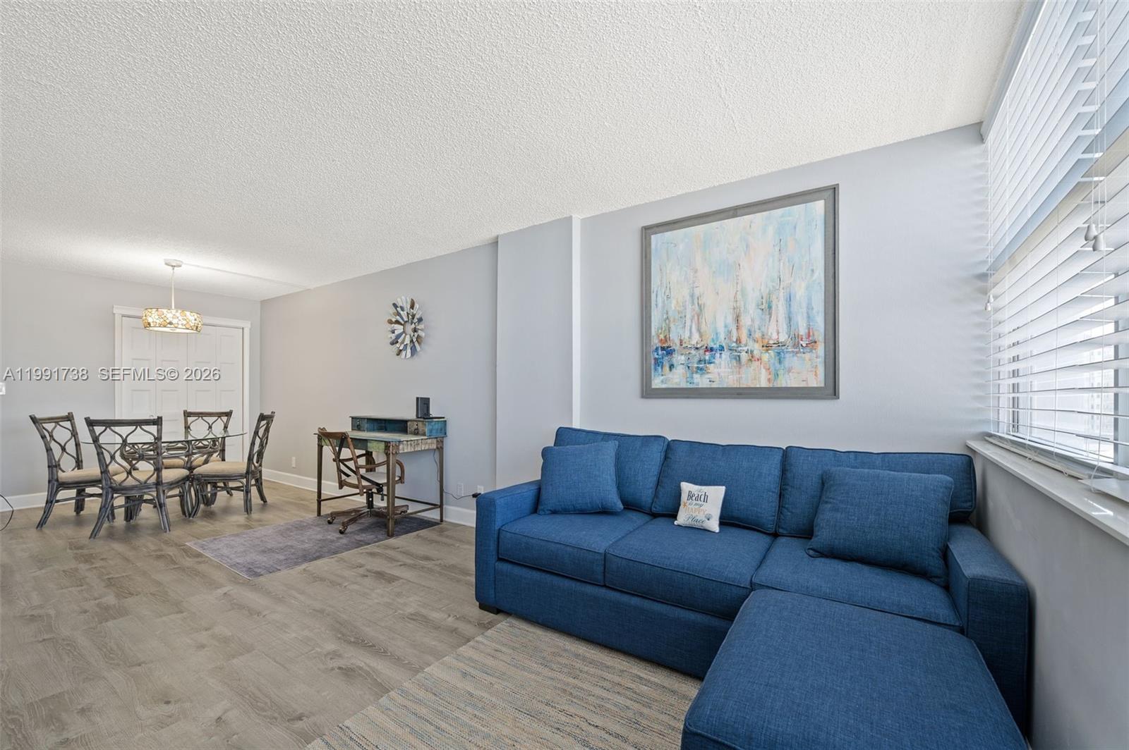 SEASONS CONDO - Residential