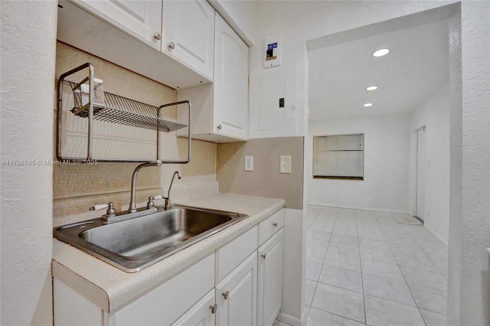 LAUDERDALE MANORS REVISED - Residential
