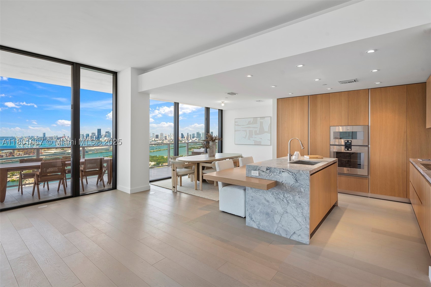 FIVE PARK CONDO - Residential