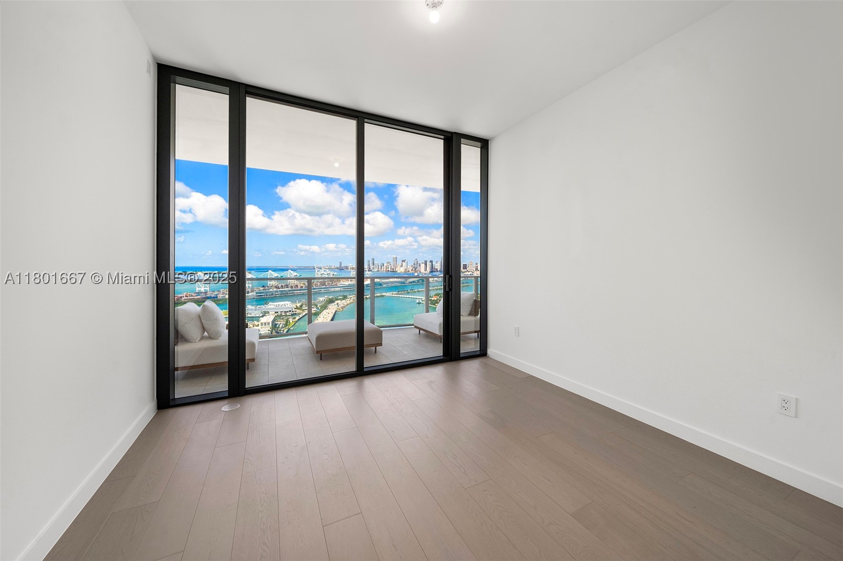 FIVE PARK CONDO - Residential