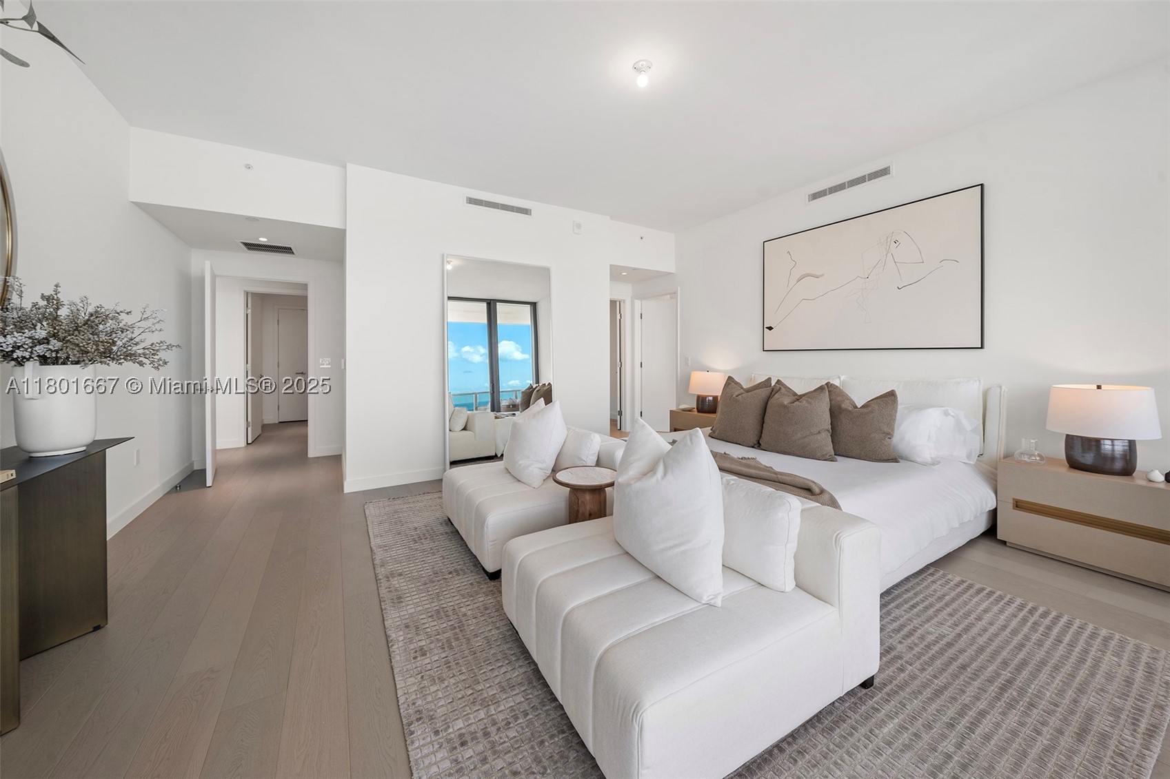 FIVE PARK CONDO - Residential