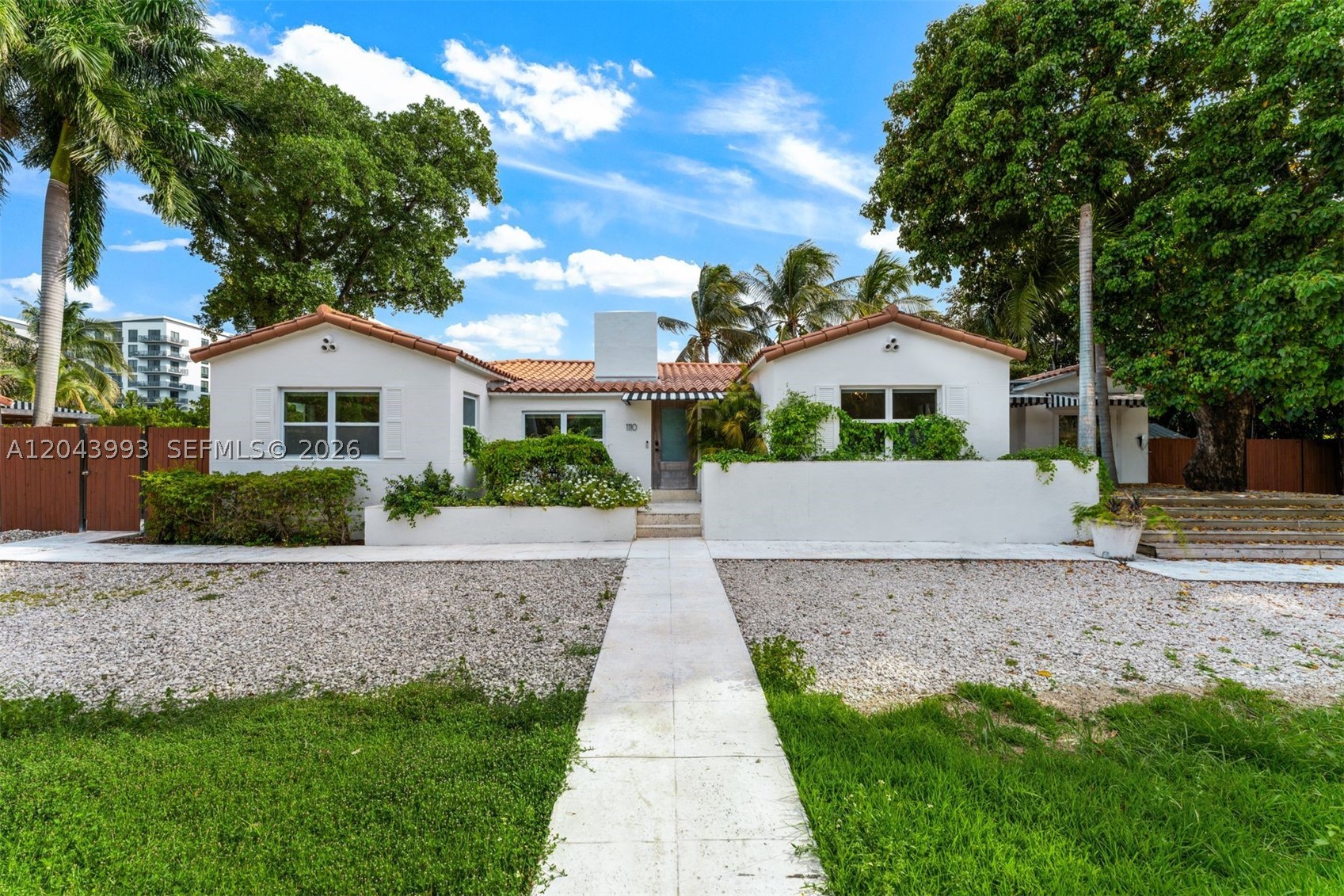 COUNTRY CLUB ADDN - Residential