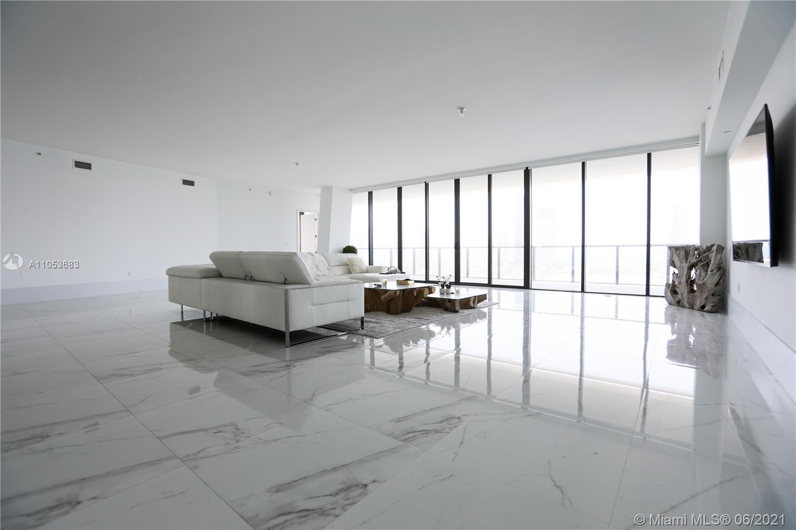 Prive - Residential
