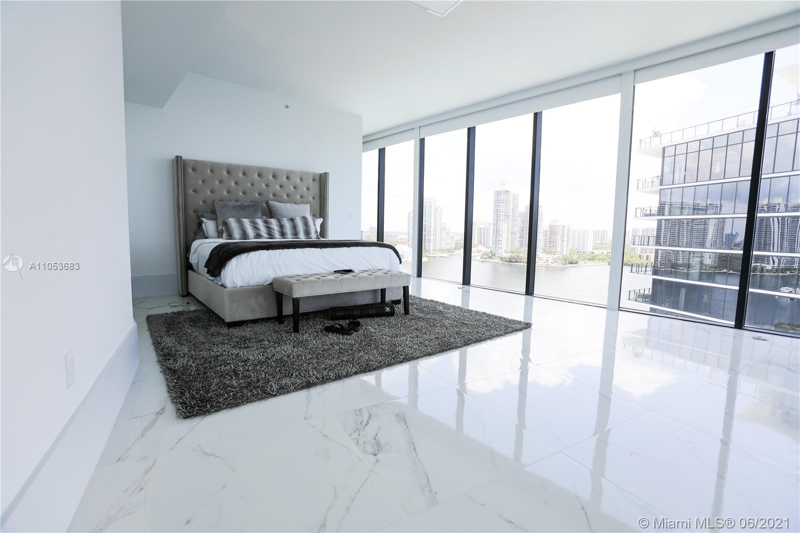 Prive - Residential
