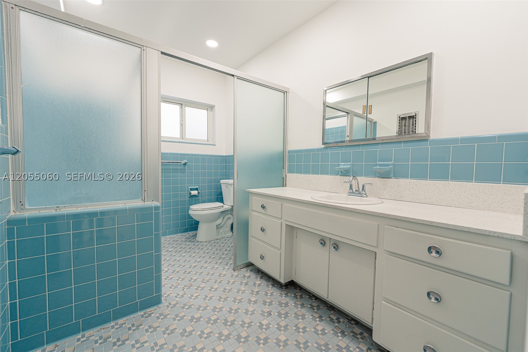 CORAL GABLES COUNTRY CLUB - Residential Lease