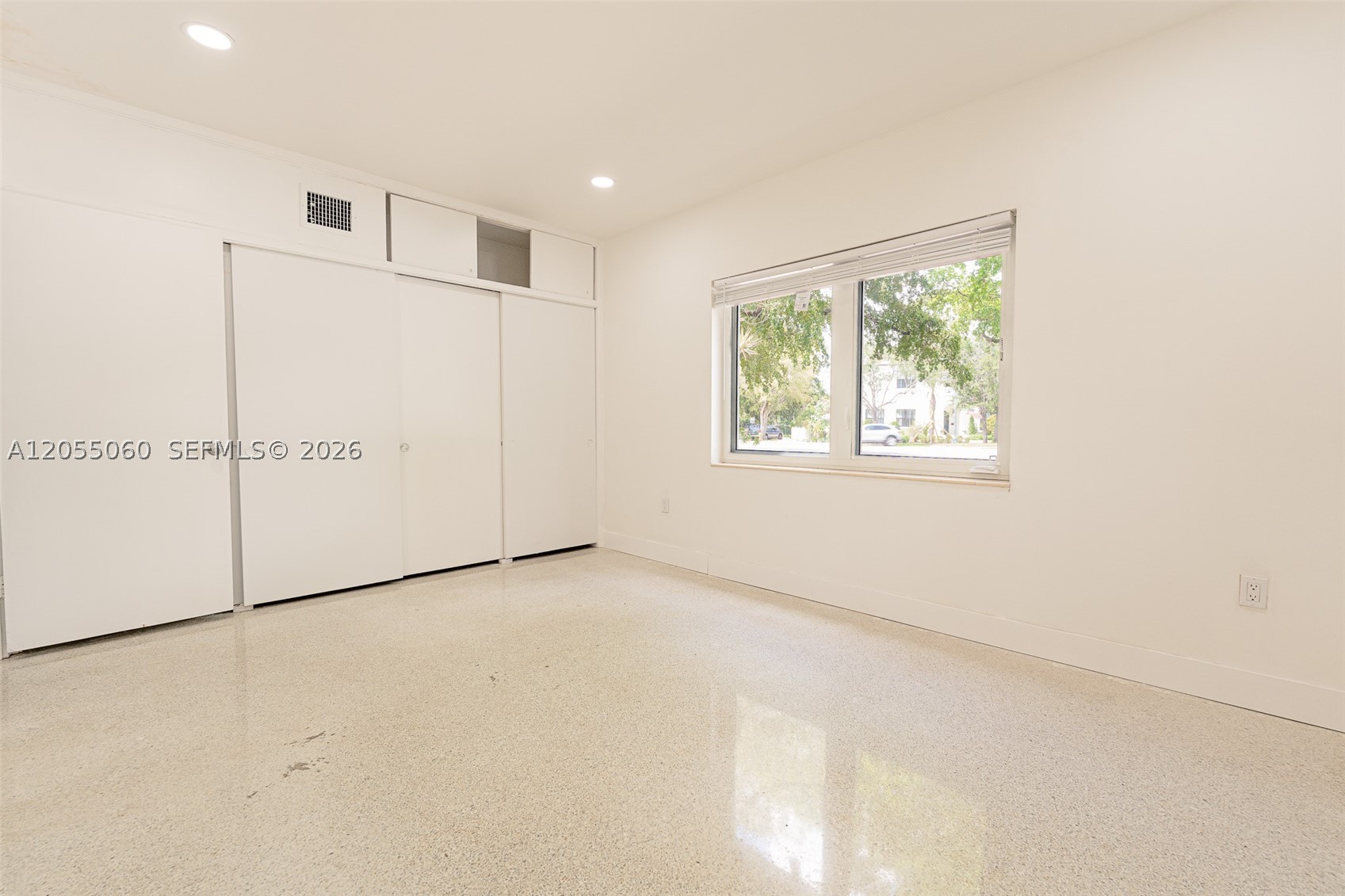 CORAL GABLES COUNTRY CLUB - Residential Lease