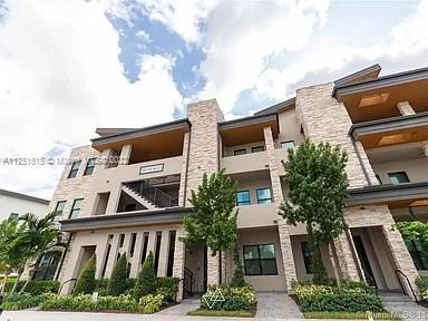 APEX AT PARK CENTRAL COND - Residential Lease