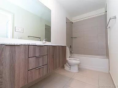 APEX AT PARK CENTRAL COND - Residential Lease