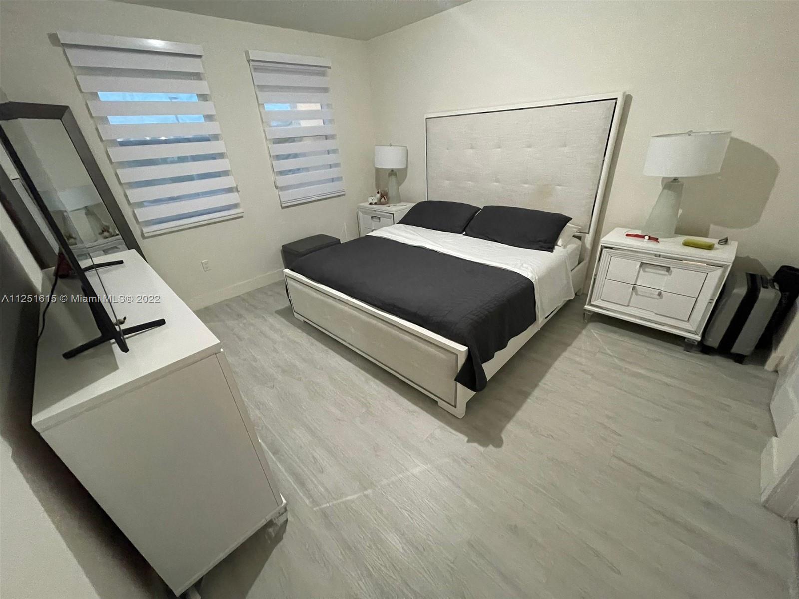 APEX AT PARK CENTRAL COND - Residential Lease