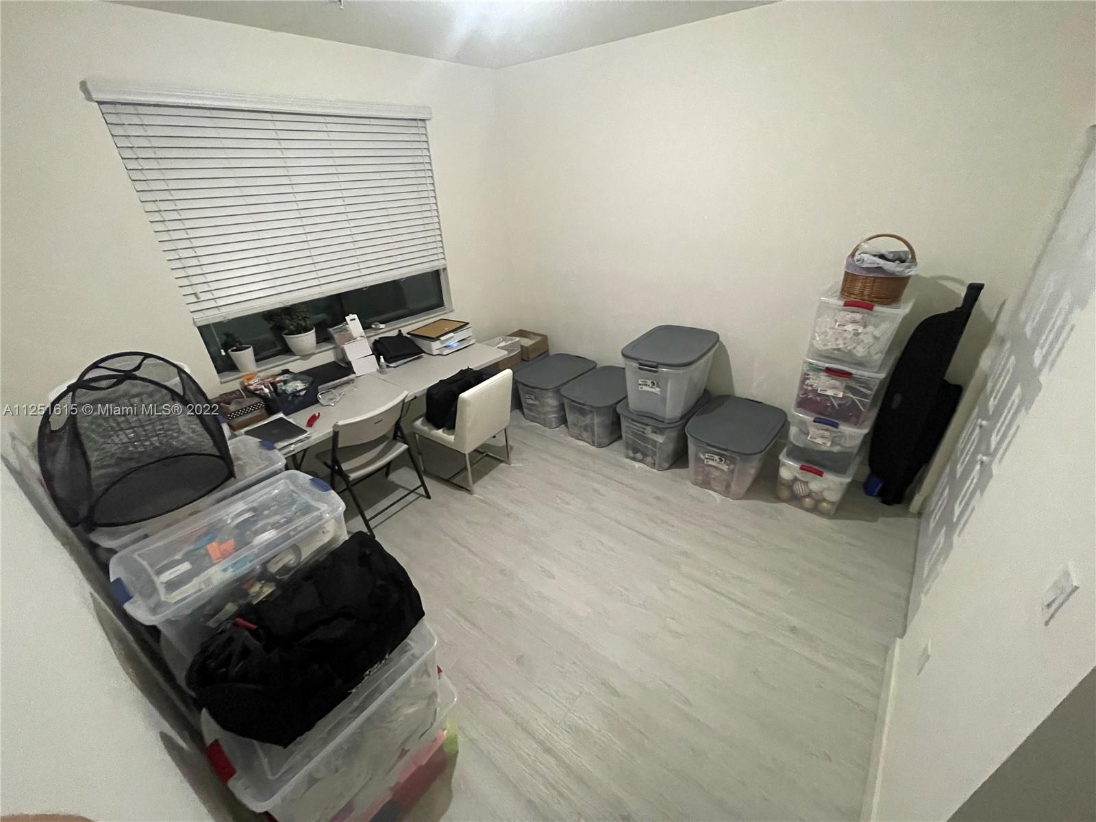 APEX AT PARK CENTRAL COND - Residential Lease