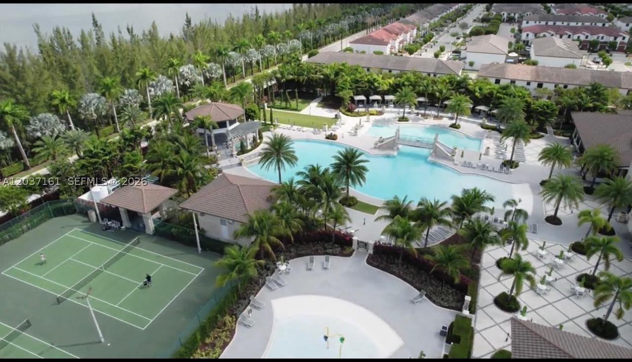 GRAND BAY SOUTH ESTATES - Residential