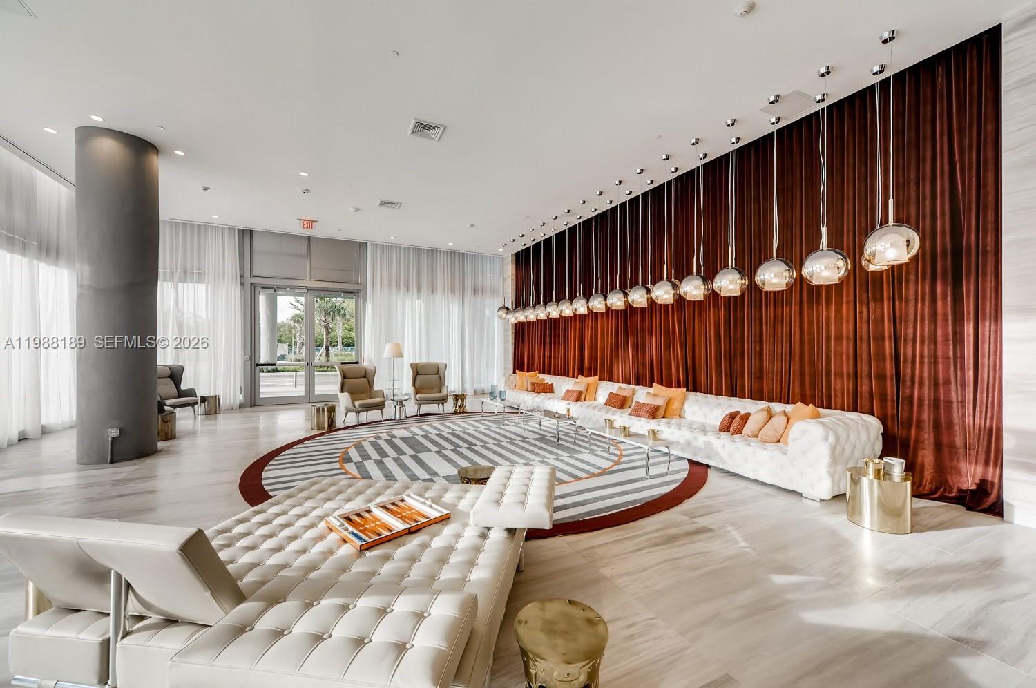 METROPICA NORTH TOWER ONE - Residential
