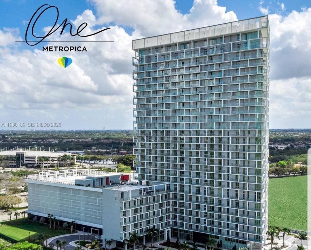 REDUCED TO SELL!!
At Metropica One, you will be living in an upscale tower masterfully designed and surrounded by the best amenities. This unit is a 1Bed|1Bath, with unbelievable open views, minimalist finishes, and complete European upscale appliances. Enjoy the seventh floor full of amenities & entertainment with infinity pool and outdoor Jacuzzi, fully-equipped Techno-gym fitness center, indoor and outdoor massage therapy rooms & indoor steam room & sauna. Top of the line Grilling stations. Two full size tennis courts, outdoor area for yoga classes, 24-hour concierge and security service. One Metropica Residences feature interiors by YOO and architecture by Chad Oppenheim Don't miss this pristine 1/1 in the best location in Broward.