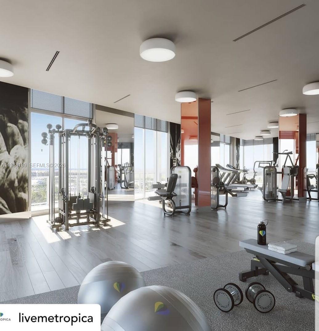 METROPICA NORTH TOWER ONE - Residential
