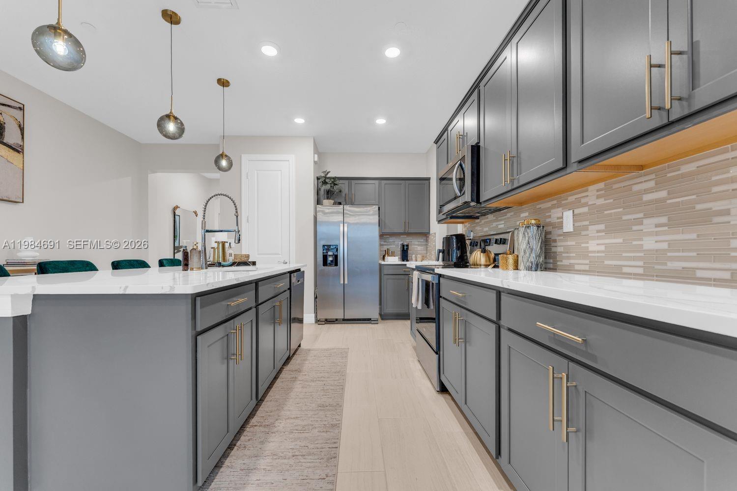 AMERICAN EXPRESS TRACT - Residential