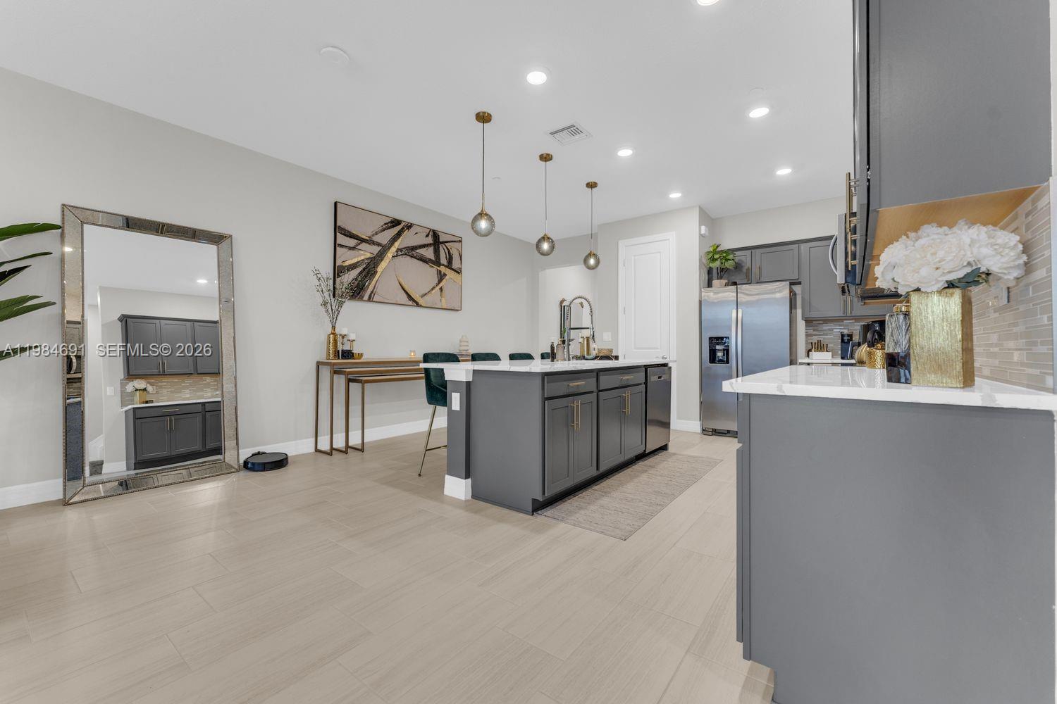 AMERICAN EXPRESS TRACT - Residential