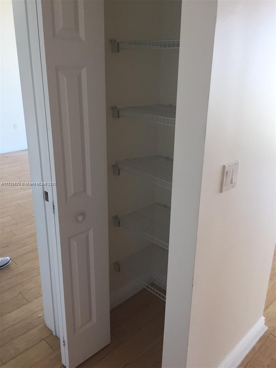 DUO CONDOMINIUM WEST - Residential Lease