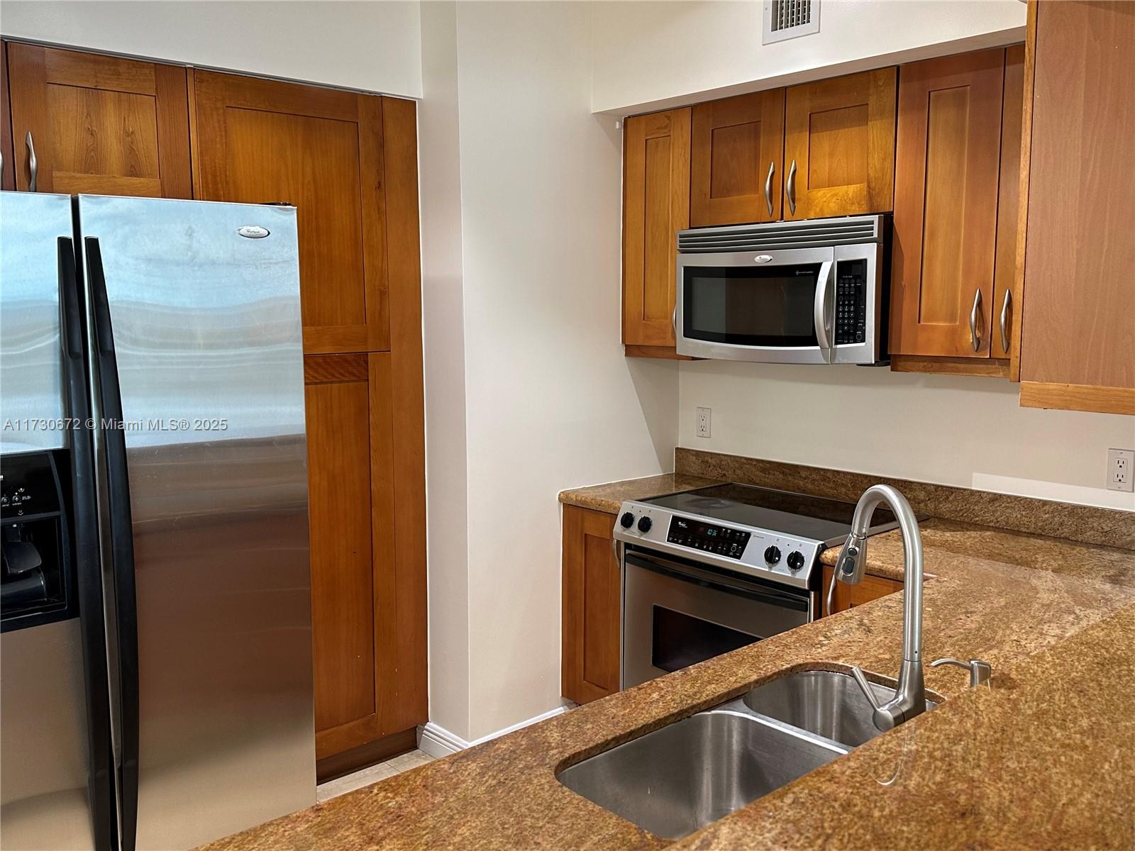 DUO CONDOMINIUM WEST - Residential Lease
