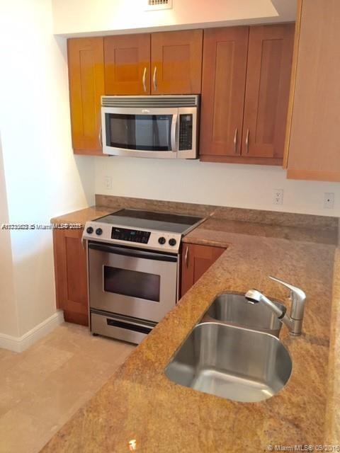 DUO CONDOMINIUM WEST - Residential Lease