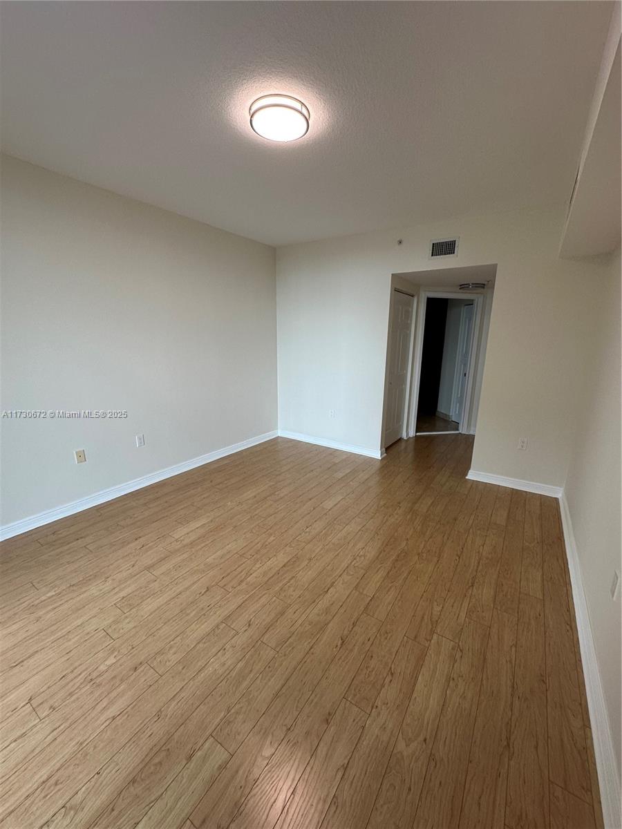 DUO CONDOMINIUM WEST - Residential Lease