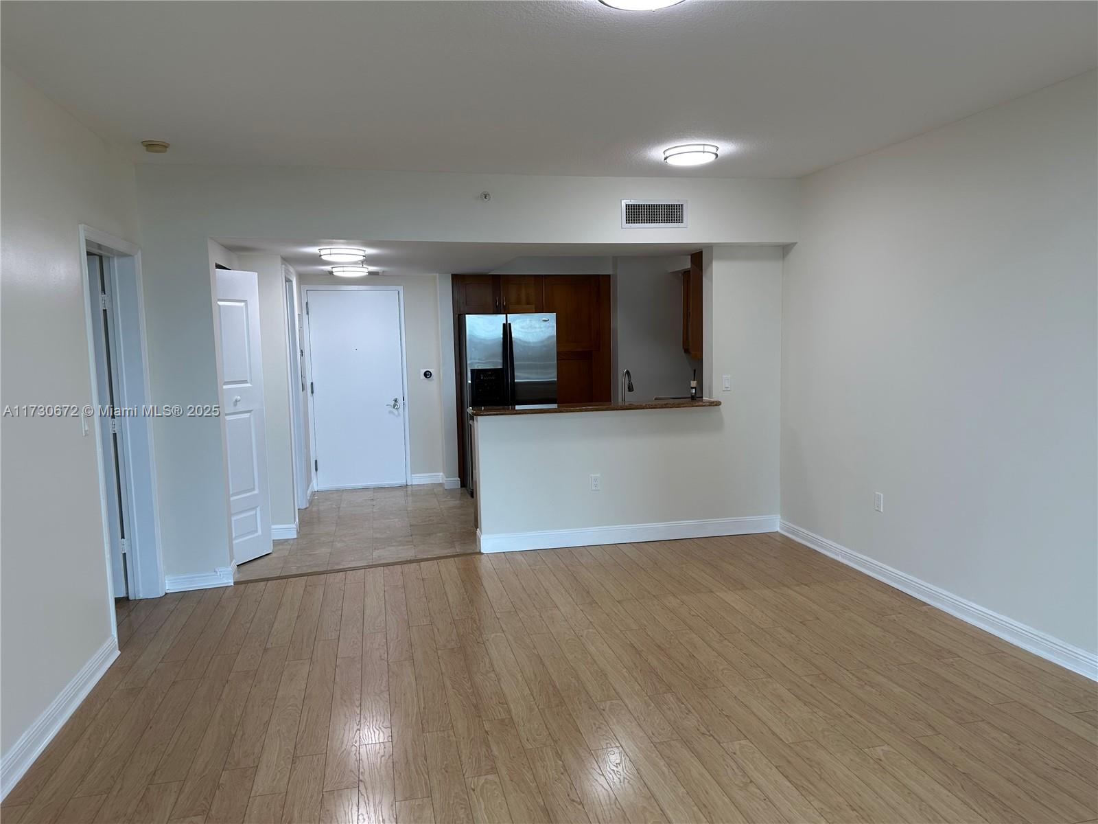DUO CONDOMINIUM WEST - Residential Lease
