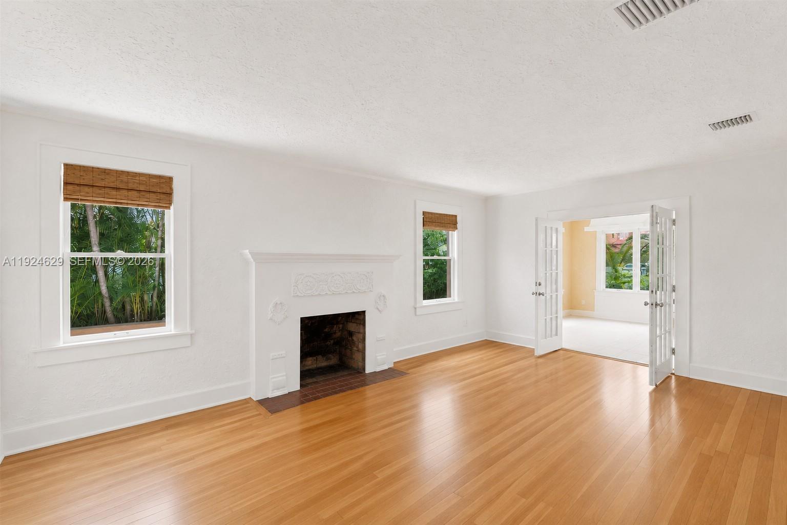 MIAMI SHORES SEC 1 AMD - Residential