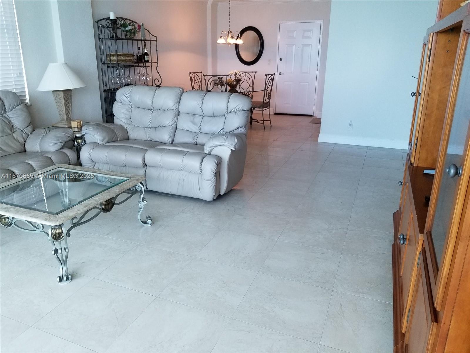 WAVE CONDO - Residential Lease
