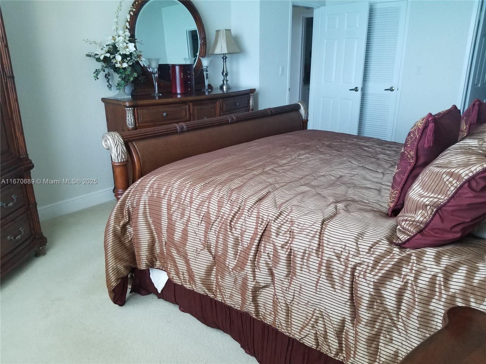WAVE CONDO - Residential Lease