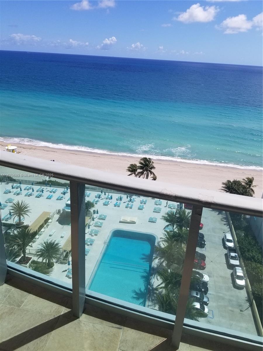 WAVE CONDO - Residential Lease