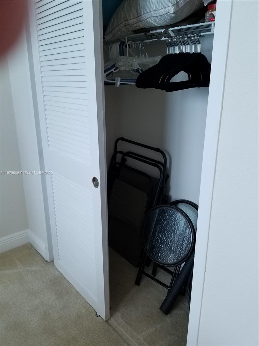 WAVE CONDO - Residential Lease