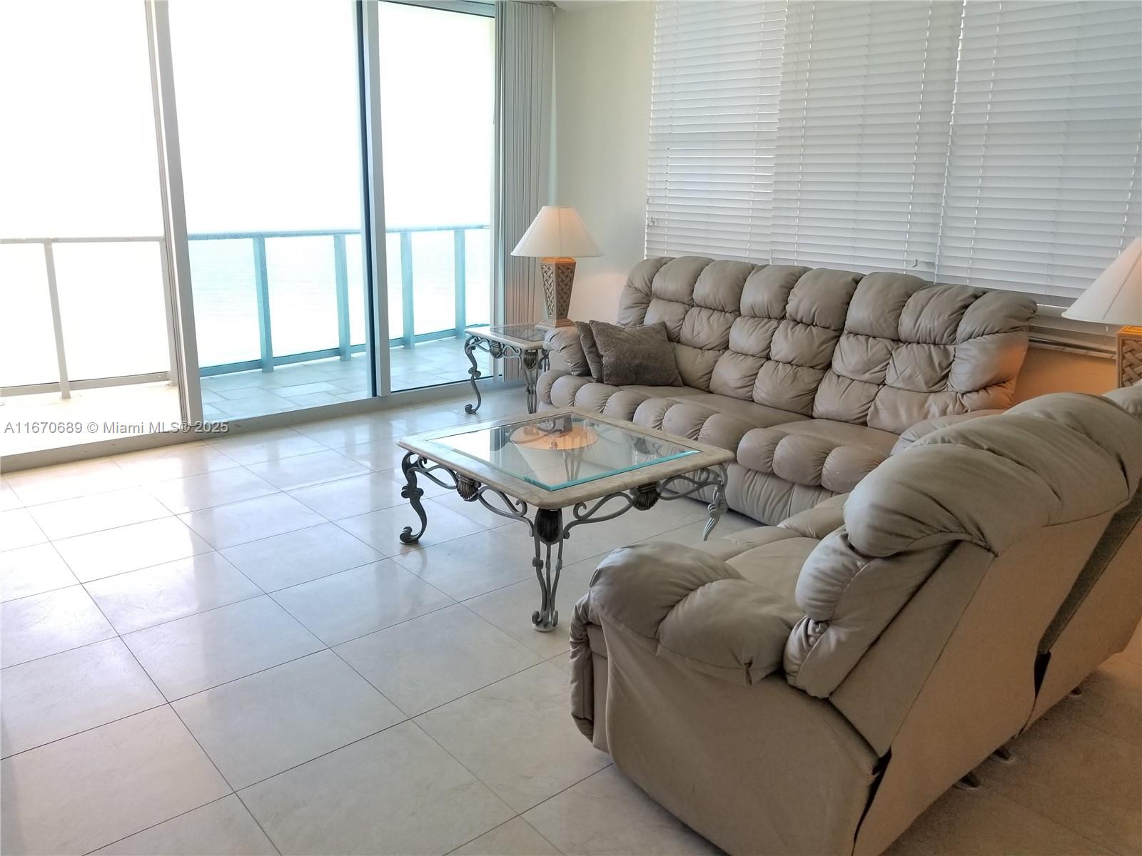 WAVE CONDO - Residential Lease