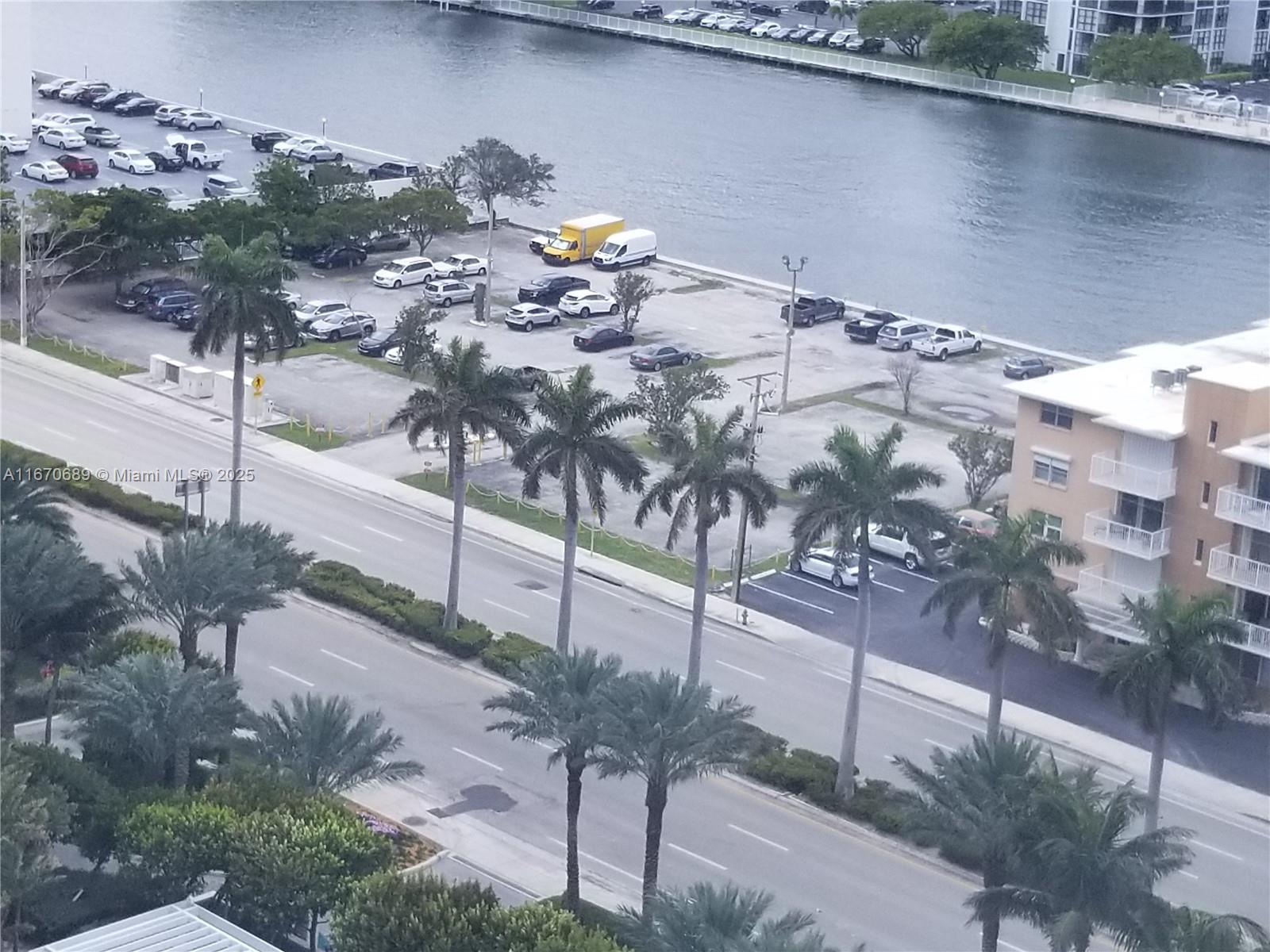 WAVE CONDO - Residential Lease