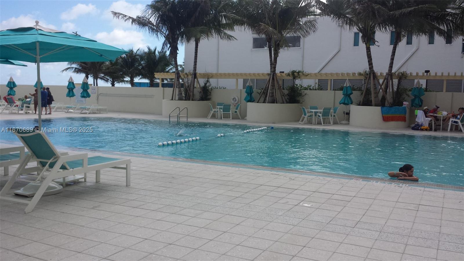 WAVE CONDO - Residential Lease