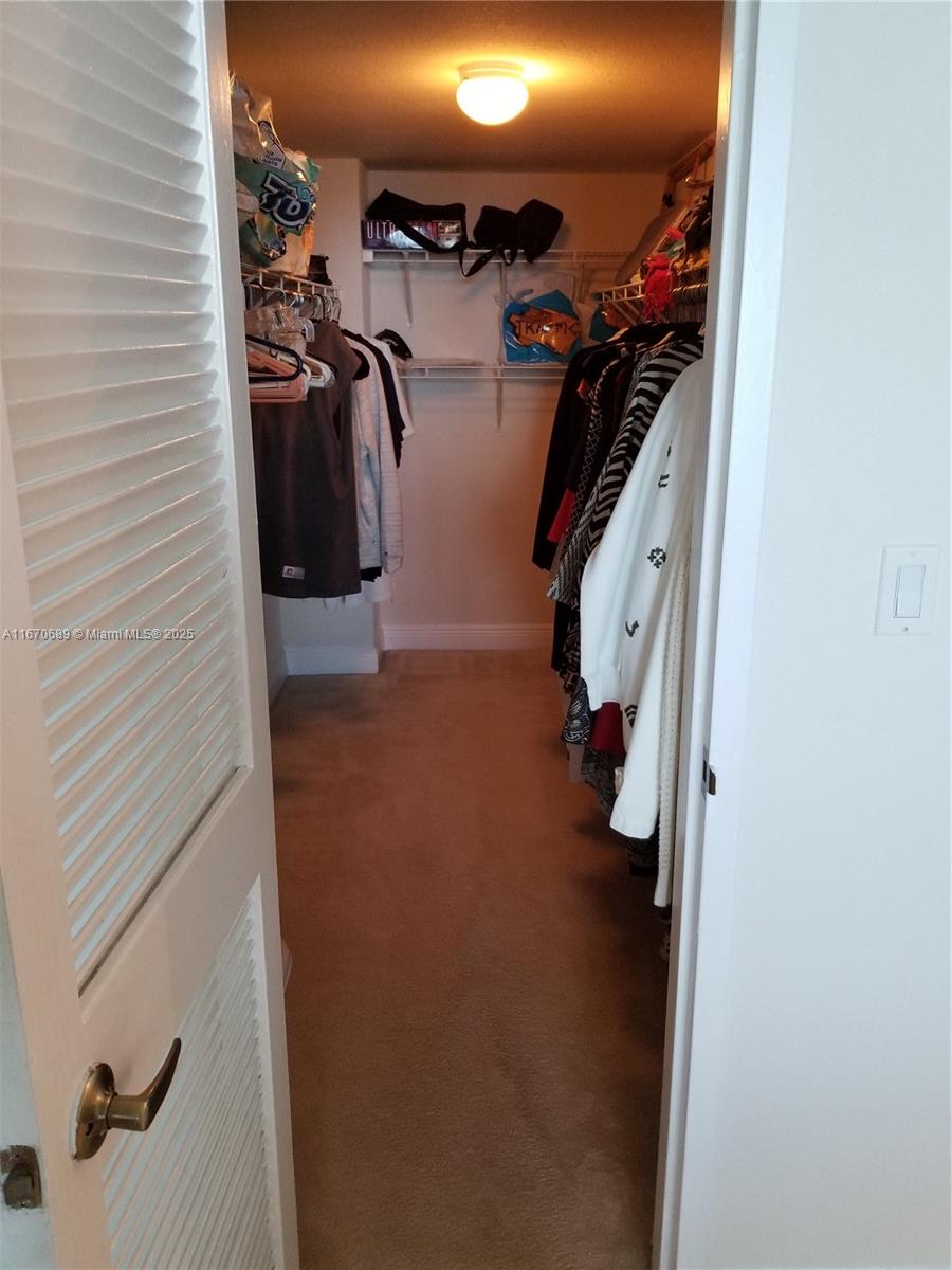 WAVE CONDO - Residential Lease