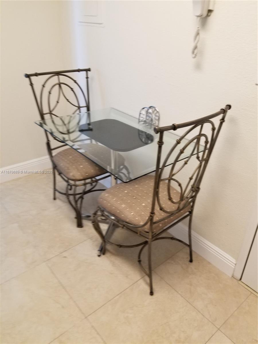 WAVE CONDO - Residential Lease