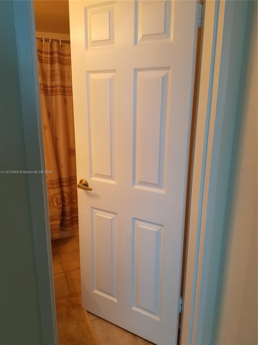 WAVE CONDO - Residential Lease