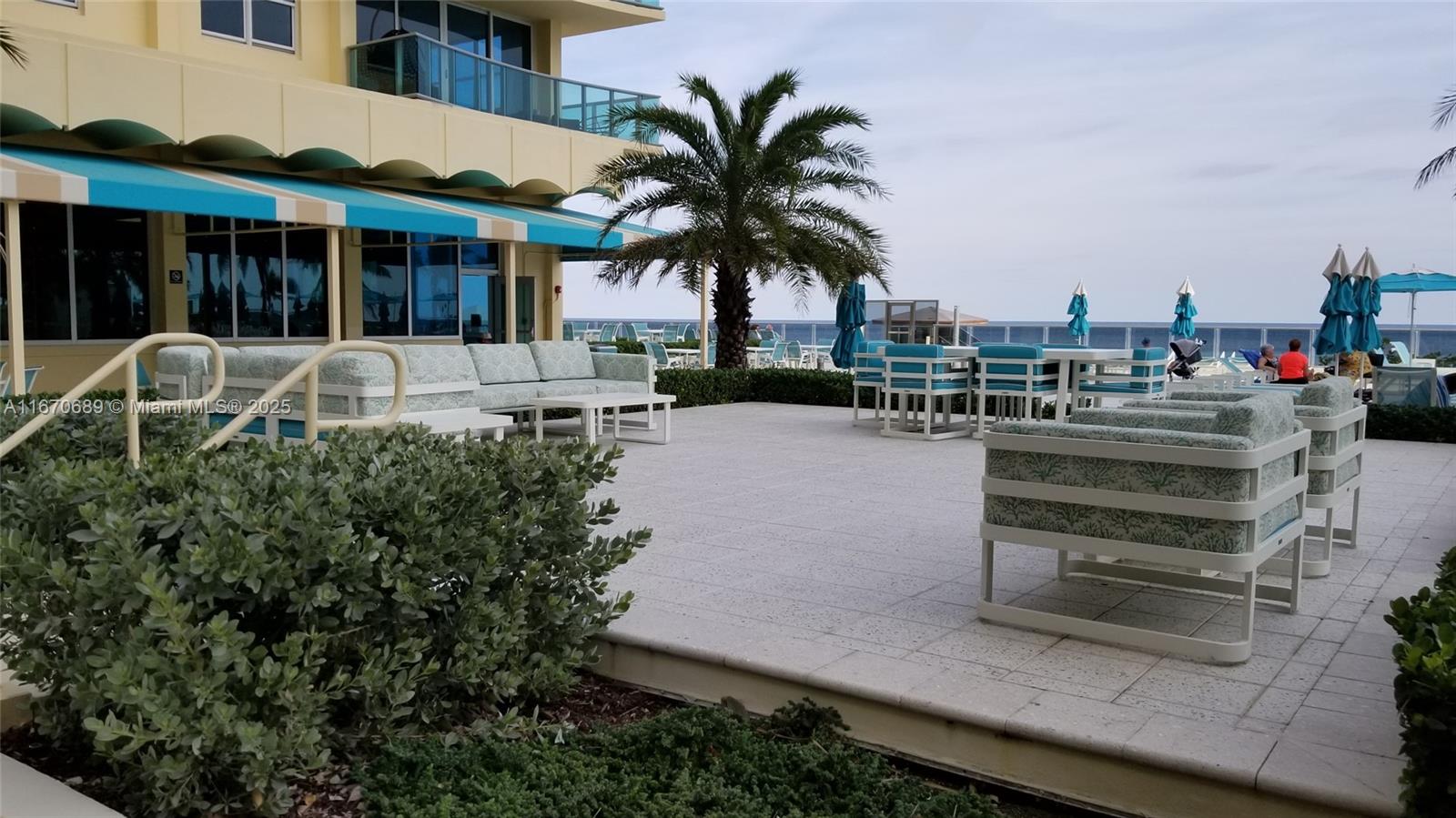 WAVE CONDO - Residential Lease